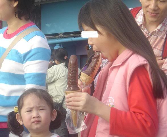 Name:  Icecreamman.jpg
Views: 14
Size:  40.1 KB