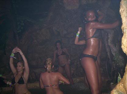 Name:  cancun141.jpg
Views: 10
Size:  15.6 KB