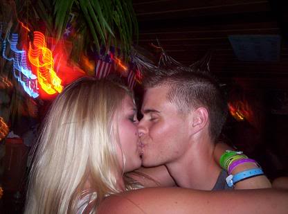 Name:  cancun138.jpg
Views: 10
Size:  21.5 KB