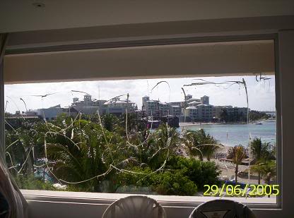 Name:  cancun016.jpg
Views: 11
Size:  26.4 KB