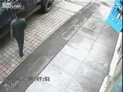 Name:  LxZjV.gif
Views: 32
Size:  2.20 MB