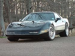 I think this Vette has Ferrari envy.-car03.jpg
