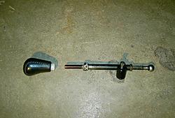 What's missing on my shifter? (threaded section)-shifter2.jpg