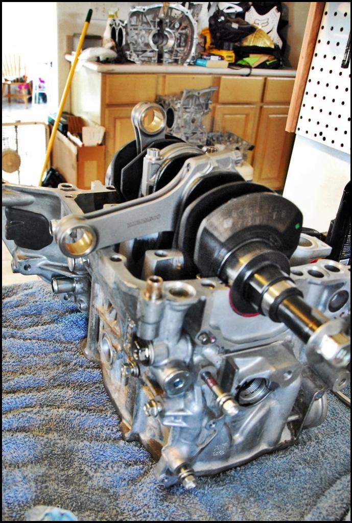 Name:  ej25_cosworth1_zps0ae1b6d8.jpg
Views: 22
Size:  136.0 KB