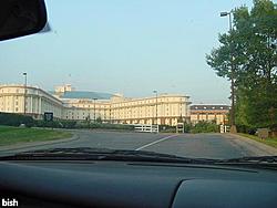 Wow...  What a COOL hotel!-opry05.jpg