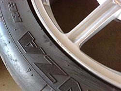 FS BBS Silver 04-3rd-rim-small-scratch.jpg