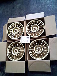 fS: Enkei RC-T4 18x8.5  Gold-open-1.jpg