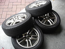 2005 wrx ( oem ) gun metal wheels + 60%tread m+s tires ( great for snow )-008.jpg