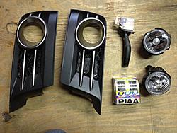 2008-2010 STI Foglight kit-fogs.jpg