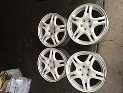 (3) hankook v12 235/40/18 and Bugeye rims-photo-4.jpg