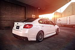 FS: Ambit RE02 17x9+355x114.30/0-image.jpg