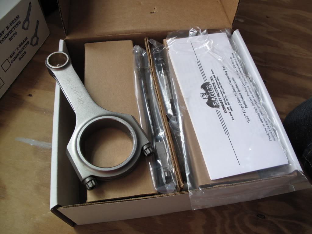 Name:  cosworth-pistons-eagle-rods002.jpg
Views: 45
Size:  114.8 KB