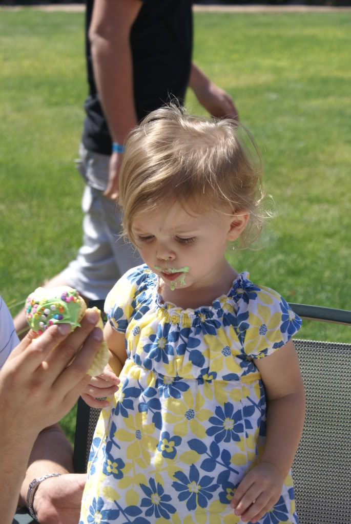 Name:  Easter09006.jpg
Views: 57
Size:  138.9 KB