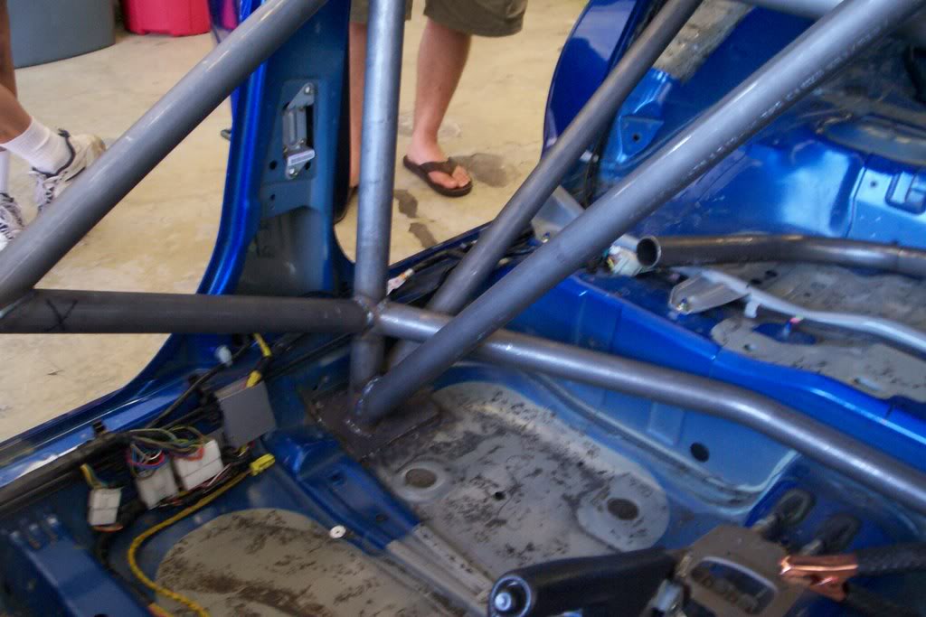 Name:  Ianscage031.jpg
Views: 28
Size:  93.1 KB