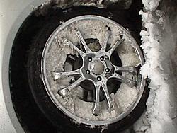 I went out to play in the snow :-)-wheel.jpg