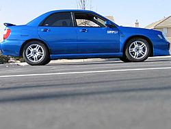 pics of lowered 03-04 WRX with stock rims pls-100_0034.jpg