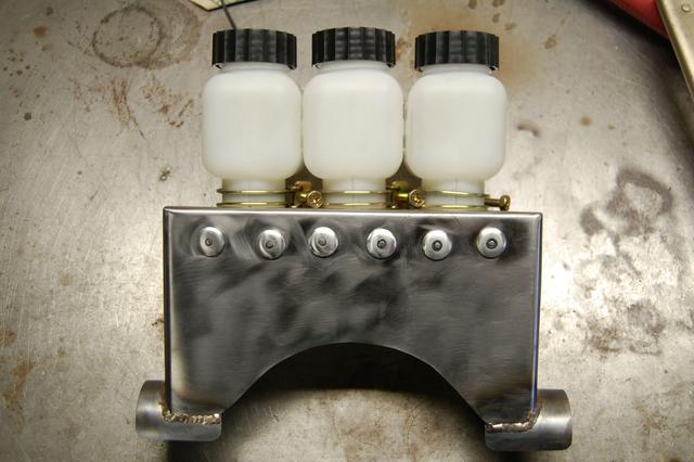 Name:  HdcbS.jpg
Views: 105
Size:  37.5 KB