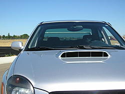 pics of 03 wrx wit sti scoop and sti wing!  comment!-subie5.jpg