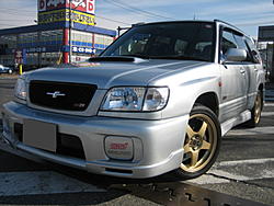 crazy freeway crash-forestersti.jpg