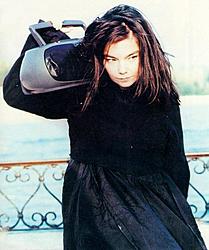 The WOW look at this thread-bjork_radio.jpg