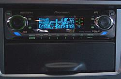 Looking MD/CD in-dash changer deck-cdplayer_sm.jpg