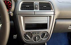 STi LCD Screens-022550-e.jpg