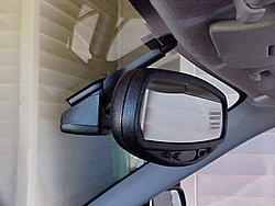 Anyone put the auto dimming rear mirror in their STi?-mvc-074s.jpg