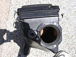 How-To: Air filter element replacement on 2002 WRX-air.filter.replacement.07.jpg